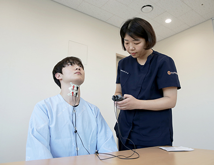 연하 전기 자극치료 (Vital Stim)